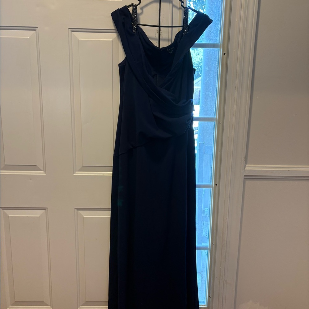Elegant Ralph Lauren Navy Off-Shoulder Dress - Picture 2 of 7